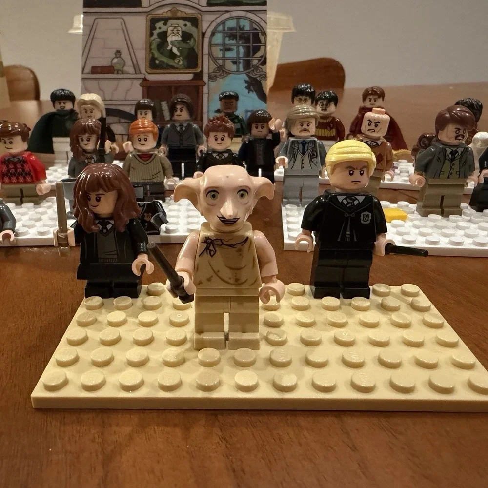 LEGO Harry Potter 4lb Lot 20+ Minifigures Sets
